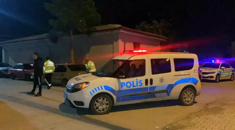 Karaman’da Polis Kazadan Kıl Payı Kurtuldu