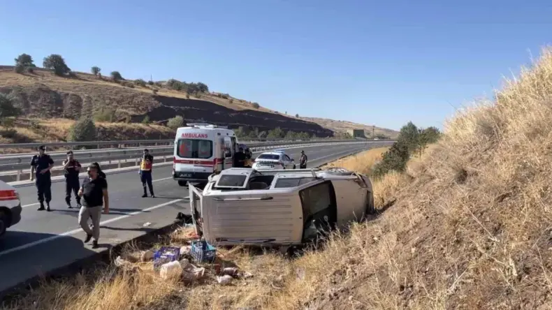 Sivas’ta Trafik Kazası: 4 Yaralı