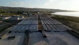 Edremit’te Köprülü Kavşak Çalışmaları Devam Ediyor