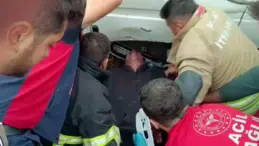 Hatay’da Minibüs Kazası: Şoför Kurtarıldı