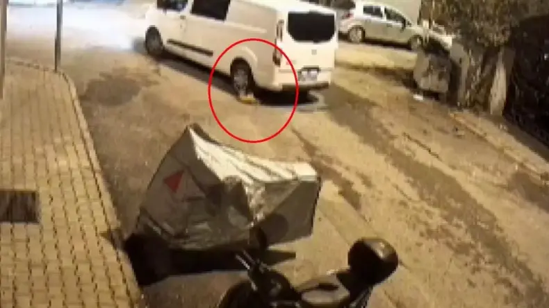 Minibüs Kediyi Ezdikten Sonra Yola Devam Etti