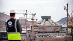 Türkiye’nin iletim sistemine enerji aktaracak Akkuyu NGS’deki tesise elektrik verildi