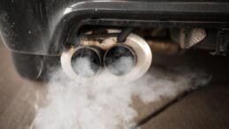 Mersin’de abartı egzoz kullananlara ceza yağdı