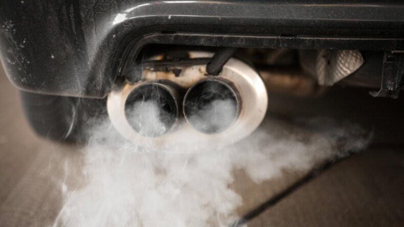 Mersin’de abartı egzoz kullananlara ceza yağdı