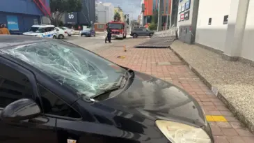 Dev Dalgalar Antalya’da Fırtına Yarattı