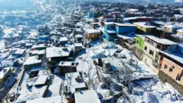 Hacılar’da Karla Kaplı Renkli Evler