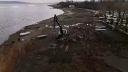 Sapanca Gölü’nde Kaçak Yapılara Yıkım