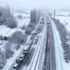 Kar kalınlığı 15 santimetreyi buldu, ulaşım felç oldu