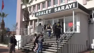 Balıkesir’de fuhuş operasyonunda yakalanan 3 zanlı tutuklandı