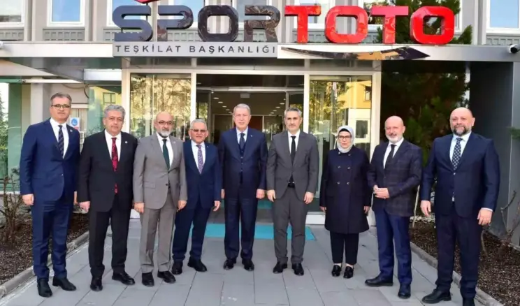 Başkan Büyükkılıç’tan Kayseri sporuna dev hamle: Başkentte imzalar atıldı