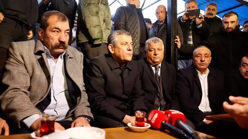 Özgür Özel Malatya’da Esnafla Buluştu