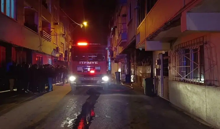 Bursa’da Çatı Yangını Kontrol Altına Alındı