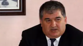 Gri kategoride aranıyordu! Firari eski savcı gizli bölmede yakalandı