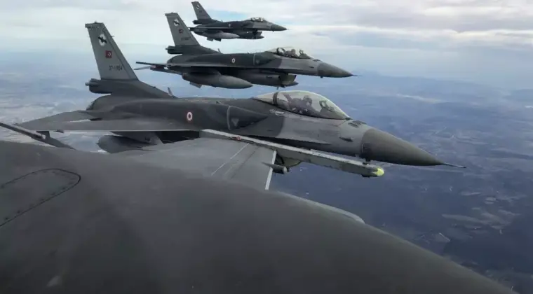 Koca Eşini Boğarak Öldürdü, Sonra Kendini Attı