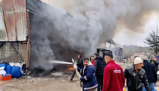 Bolu’da Depoda Yangın Çıktı