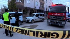 Yemek yaparken elbisesi tutuşan 91 yaşındaki kadın, yangında öldü